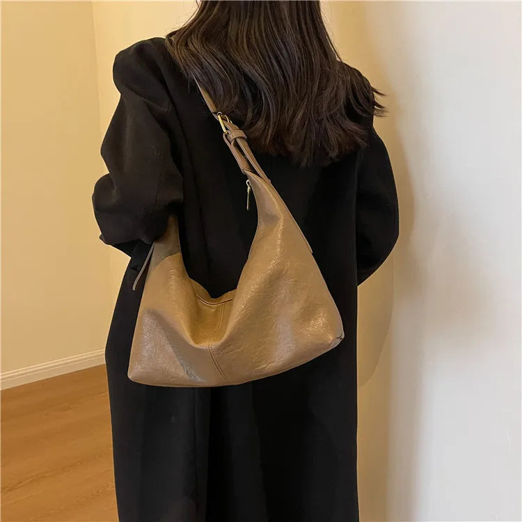 Classic Shoulder Tote