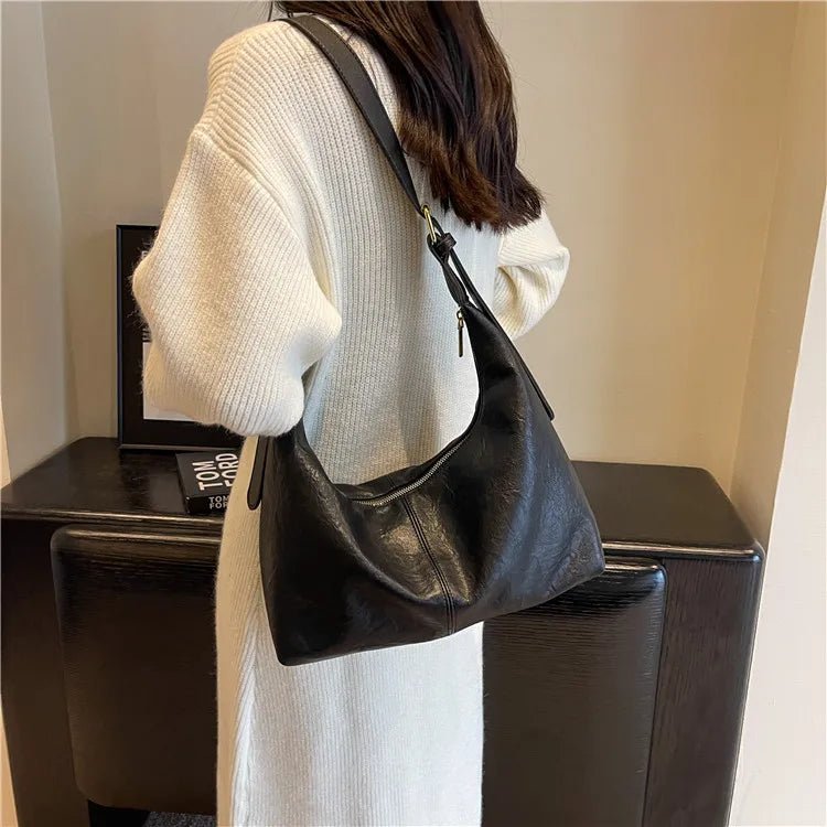 Classic Shoulder Tote